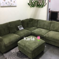 Gorgeous! 4-pc Sectional Sofa With Ottoman Sage Green Corduroy 