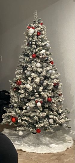 6.5 Ft Pre Strung Christmas Tree