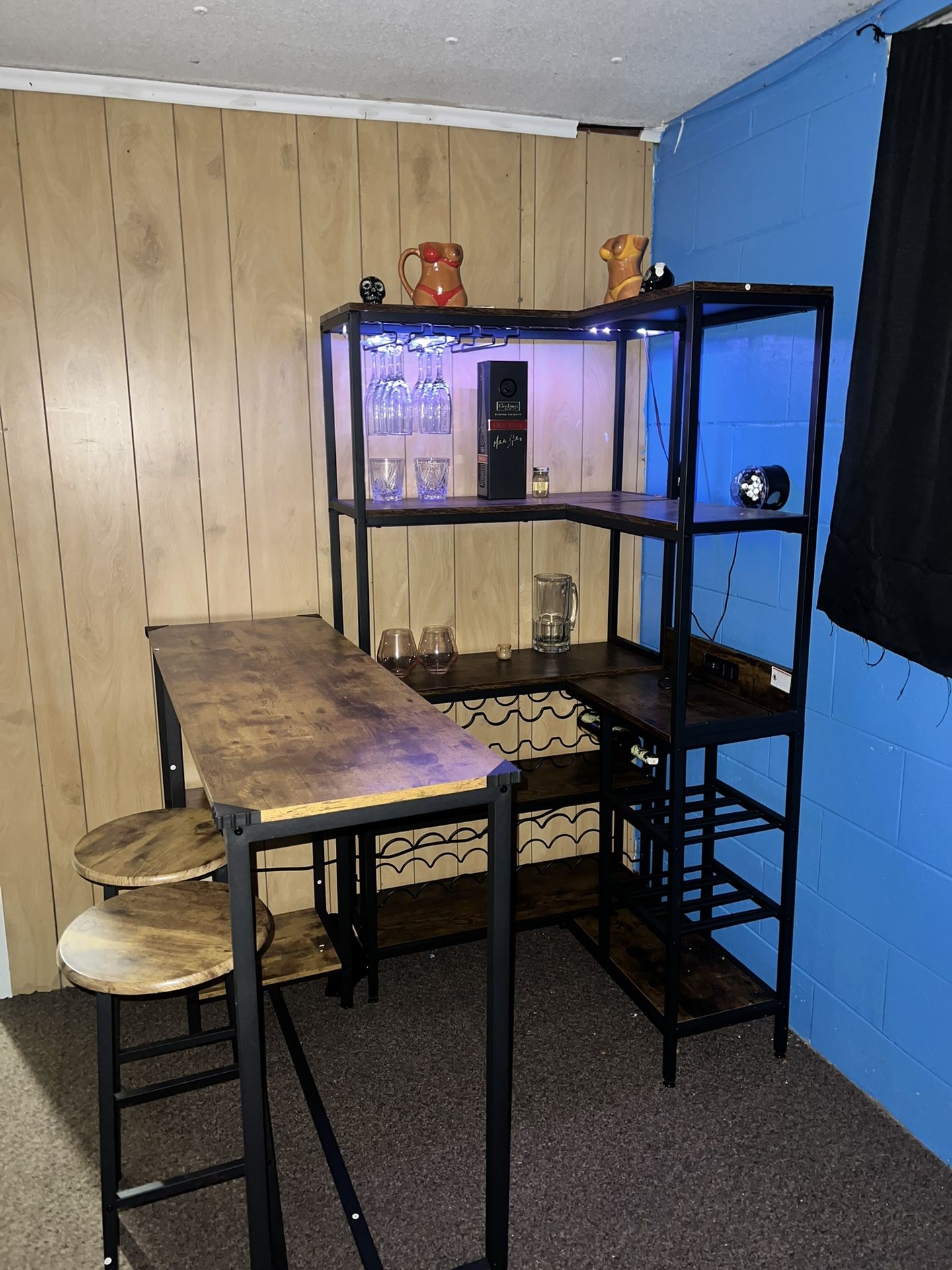 	Stylish Wine Rack Bar with Table & 2 Chairs