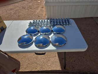 Eighteen Wheeler Hub Cover And Log Nut Covers