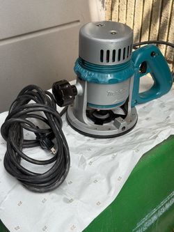 MAKITA ROUTER