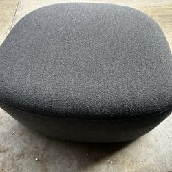 Rotating ottoman