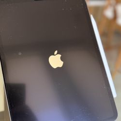 Apple iPad Pro (11-inch, Wi-Fi, 512GB) - Space Gray (2nd Generation)