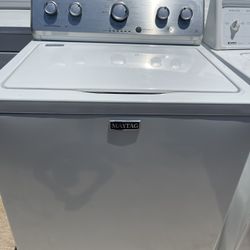 Washer.   Like New!    Free Local Delivery 🚚 