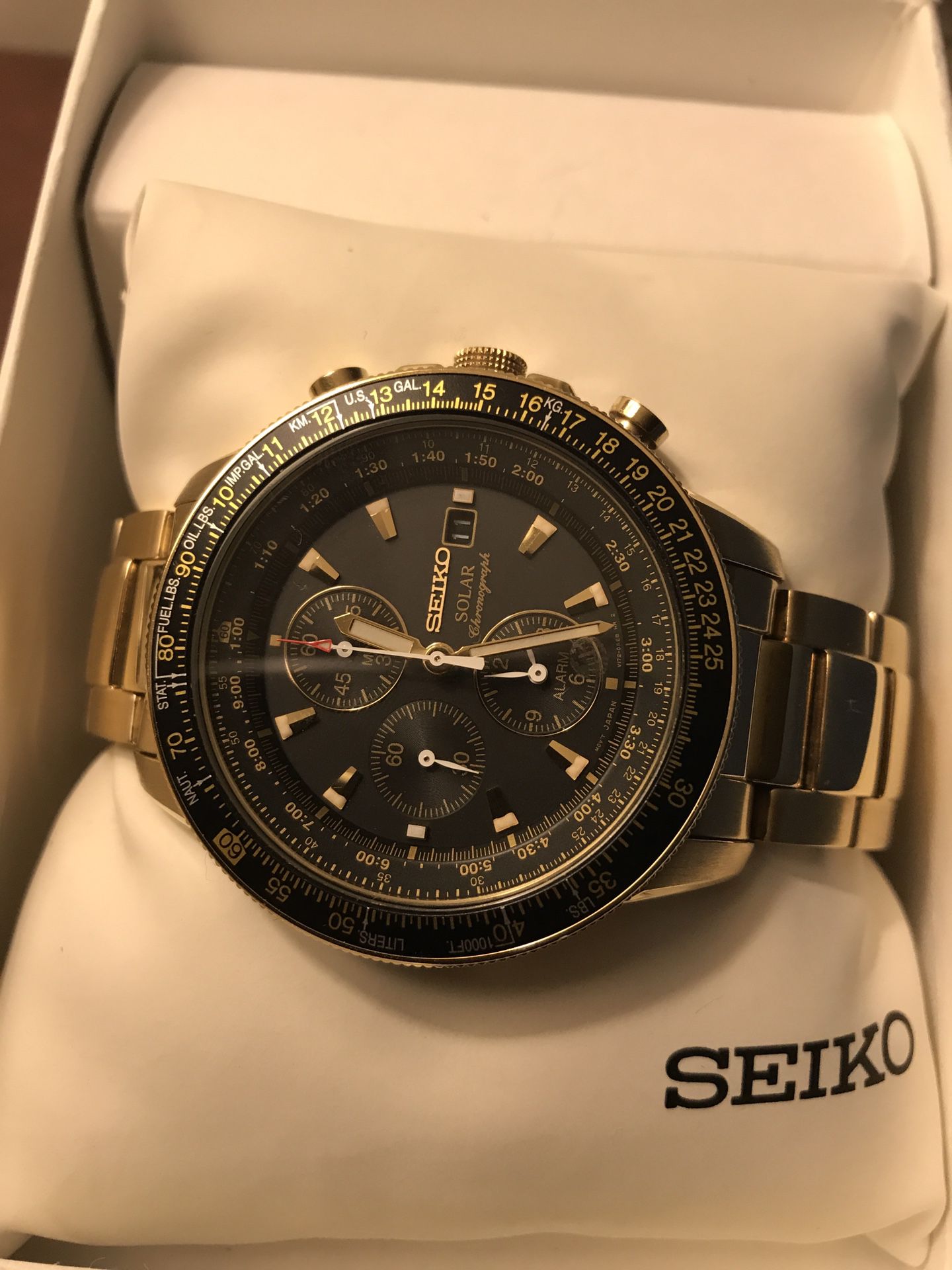 Seiko solar chronograph gold watch