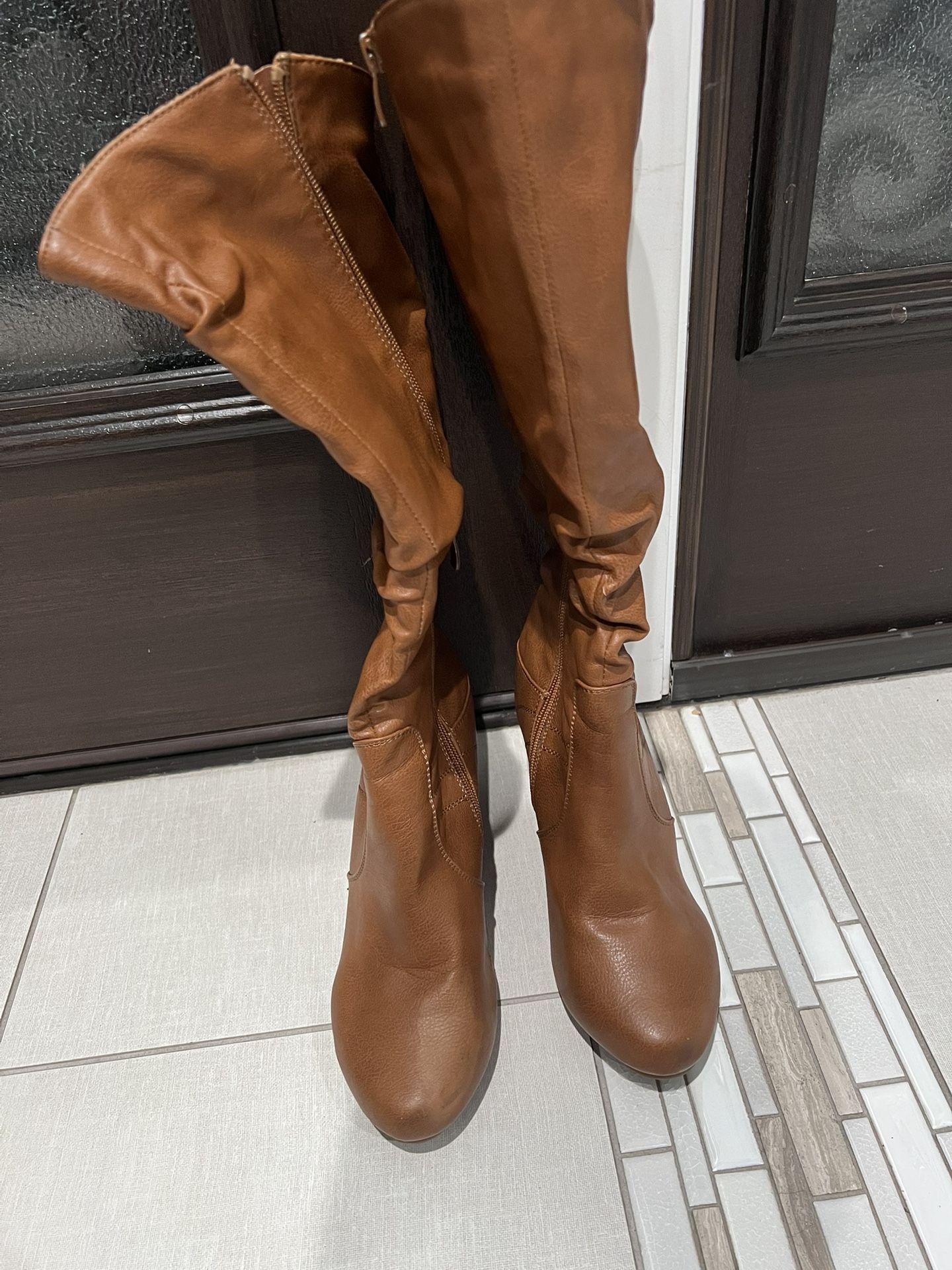 Women Size 7 Boots