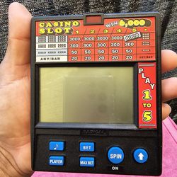Radica Casino Slopt Handheld Video Console Game Play 1 To 5 - Model 1470