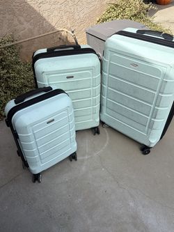 suitcase set