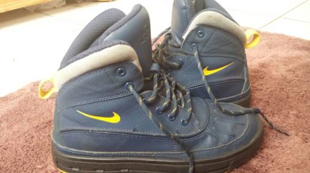 Boys sz 4y Nike