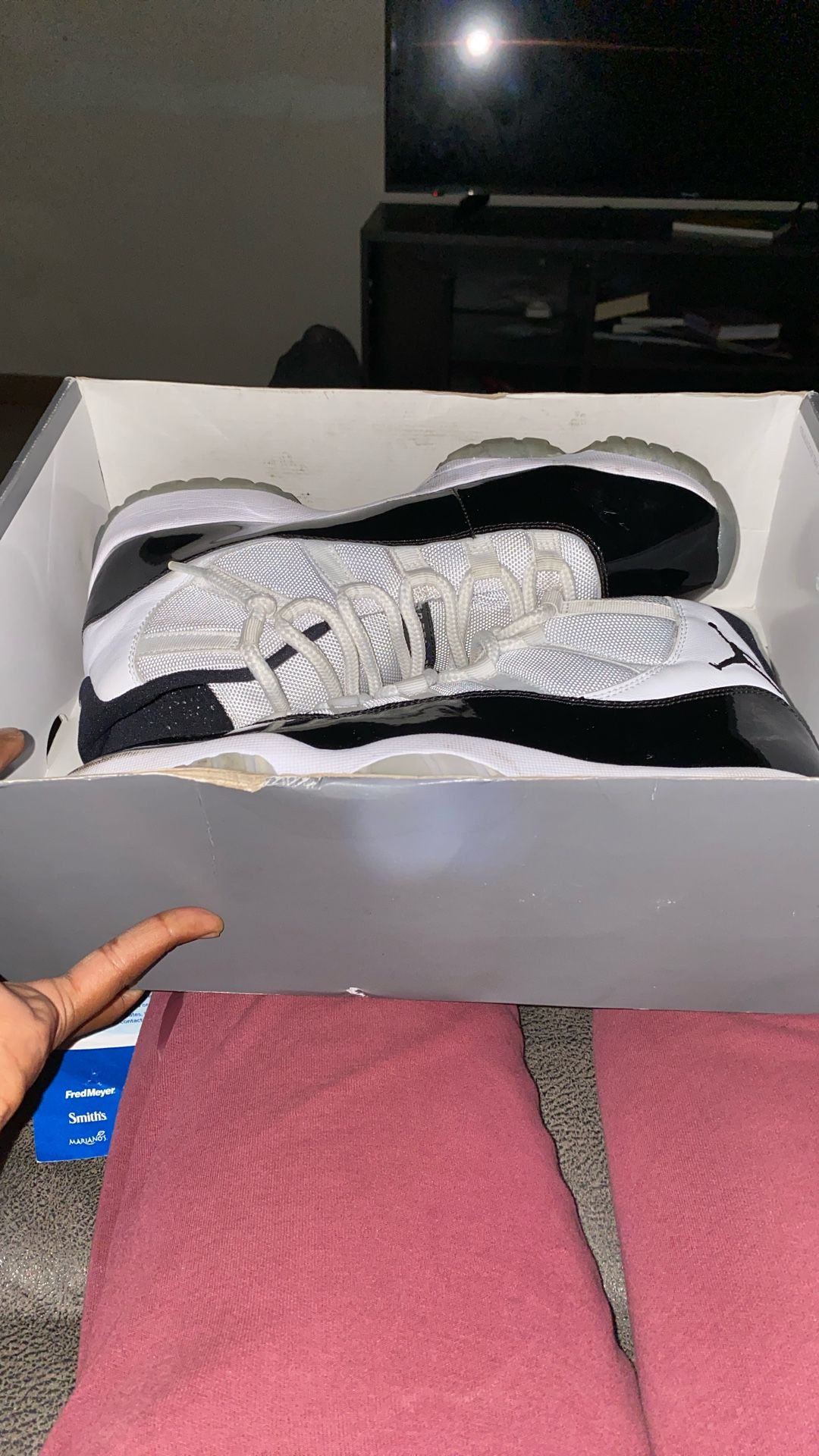 Jordan 11 White/black Concord 2018
