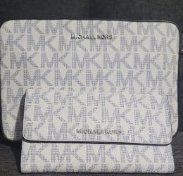 MK PURSE AND WALLET