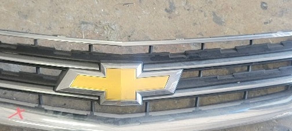 2017 Chevy impala front grill with Emblem OEM