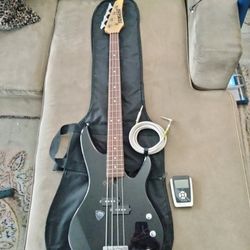 Black Yamaha Bass Guitar Some Gear Included