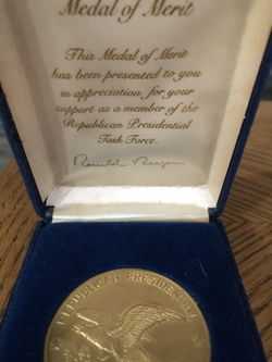 Medal Of Merit Republican Task, Force, Ronnell, Reagan