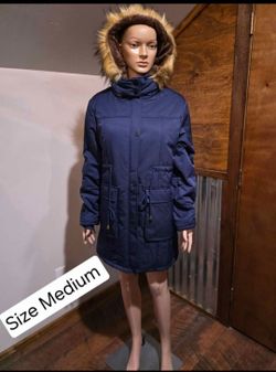 New Beyove Women's Winter Fuax Fur Hooded Lined Parkas Long Navy Blue