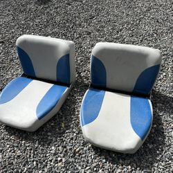 Boat seats with pedestals