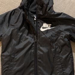 Nike youth jacket size Xsmall (4), black, Perfect For Fall / Winter
