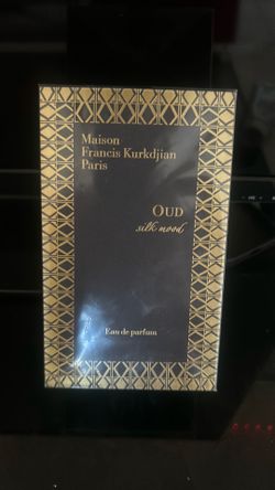 Maison Francis kurkdjhian Paris oud silk mood eau de Parfum