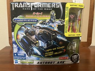 Retro Transformers Dark Of The Moon Target Exclusive The Ark Hasbro Playset. Not $1, send offer! 