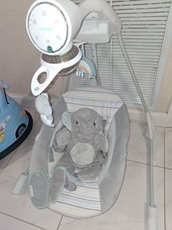 Columpio para bebé de 5 velocidades, asiento giratorio para bebé, arnés de seguridad de 5 puntos, sonidos naturales, luces - Van Elephant