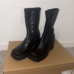 Steve Madden Katrinaa Platform Boots Size 8