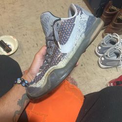 Kobe 10 Pain Sz 11
