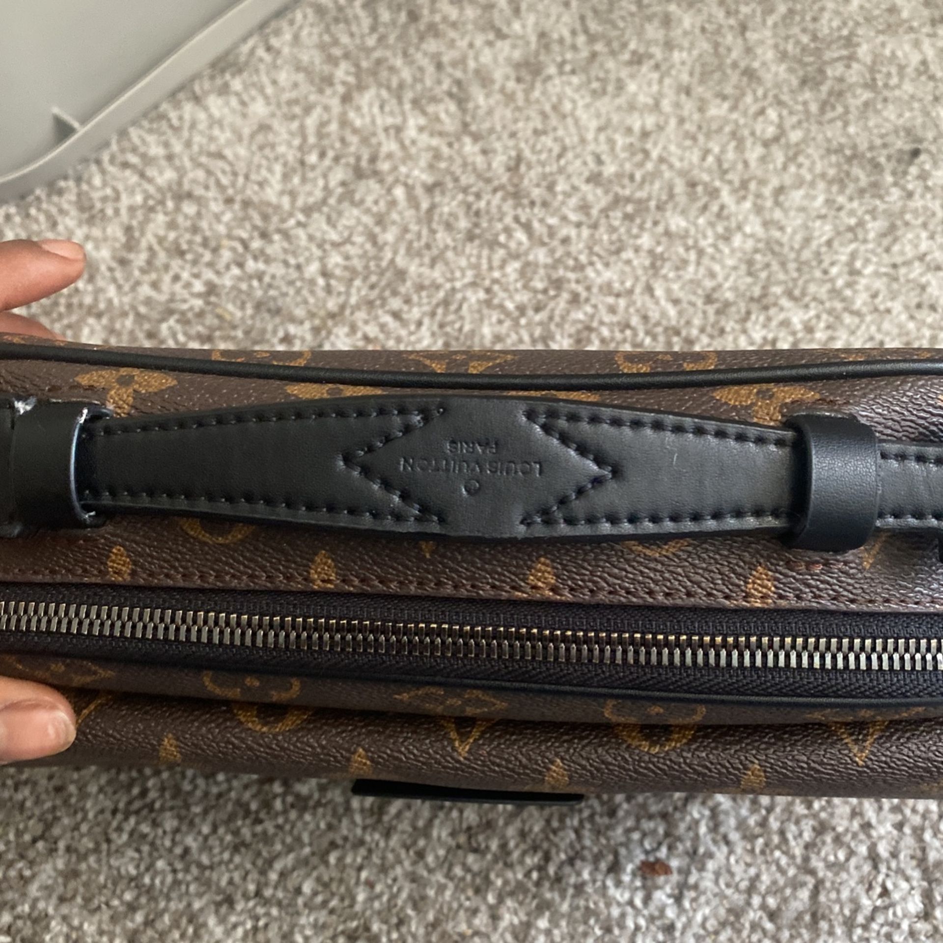 Louis Vuitton brown checkered purse with wallet for Sale in Las Vegas, NV -  OfferUp