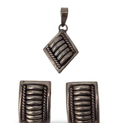 Tommy Charlie Navajo 3pc Set Pendant & Clip Earrings 