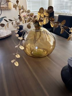 Gold glass vase/accent