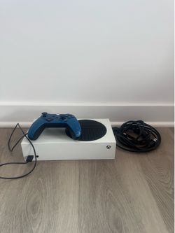 Xbox Series S Console & Controller