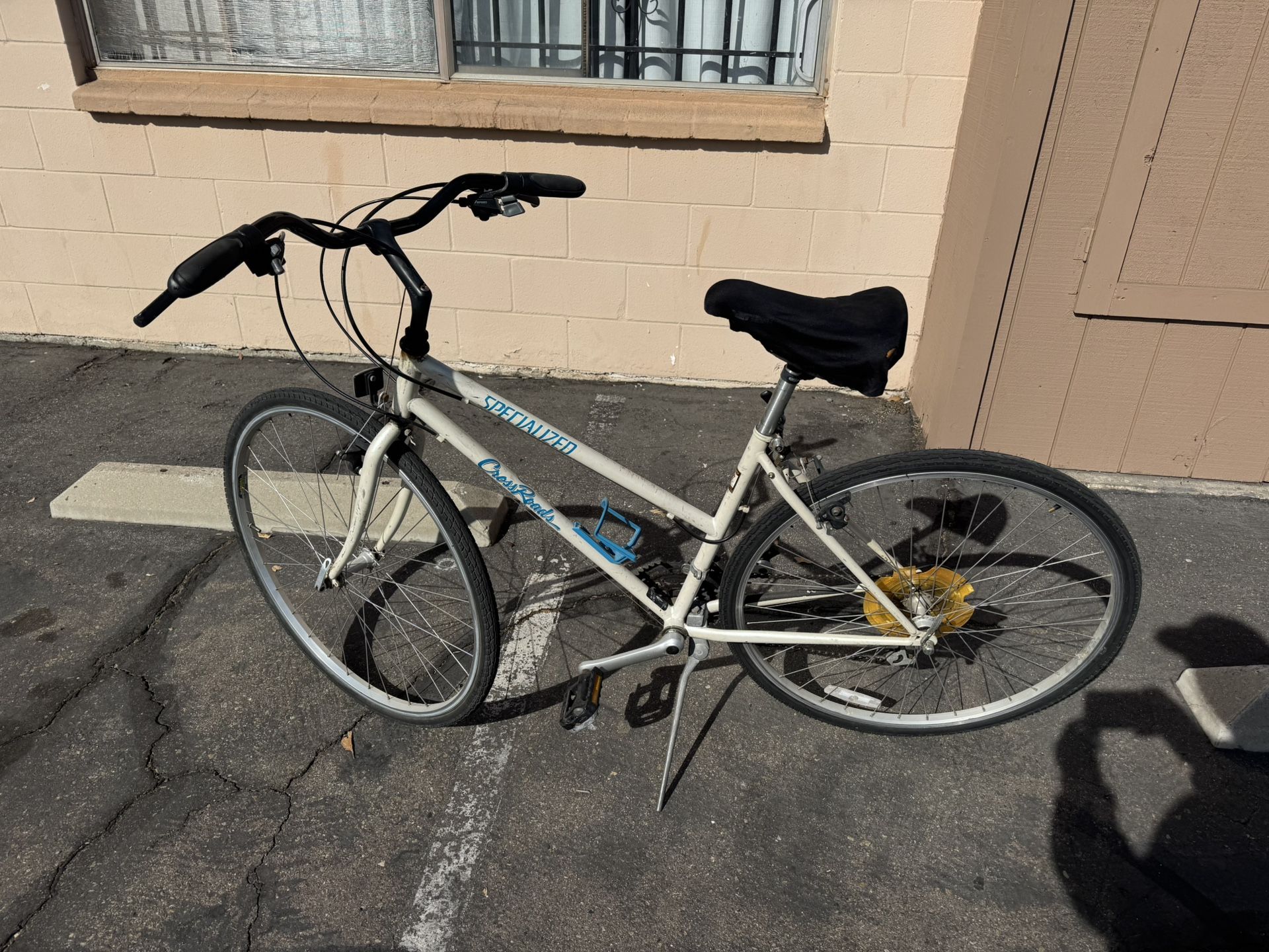 Women’s Specialized Cross Roads Street Bike