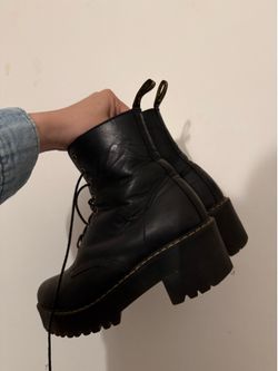Women’s Doc Boots US 9