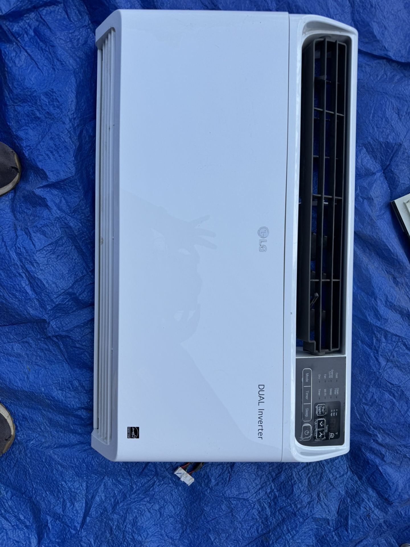 LG AC Unit LW1517IVSM 14,000 BTU