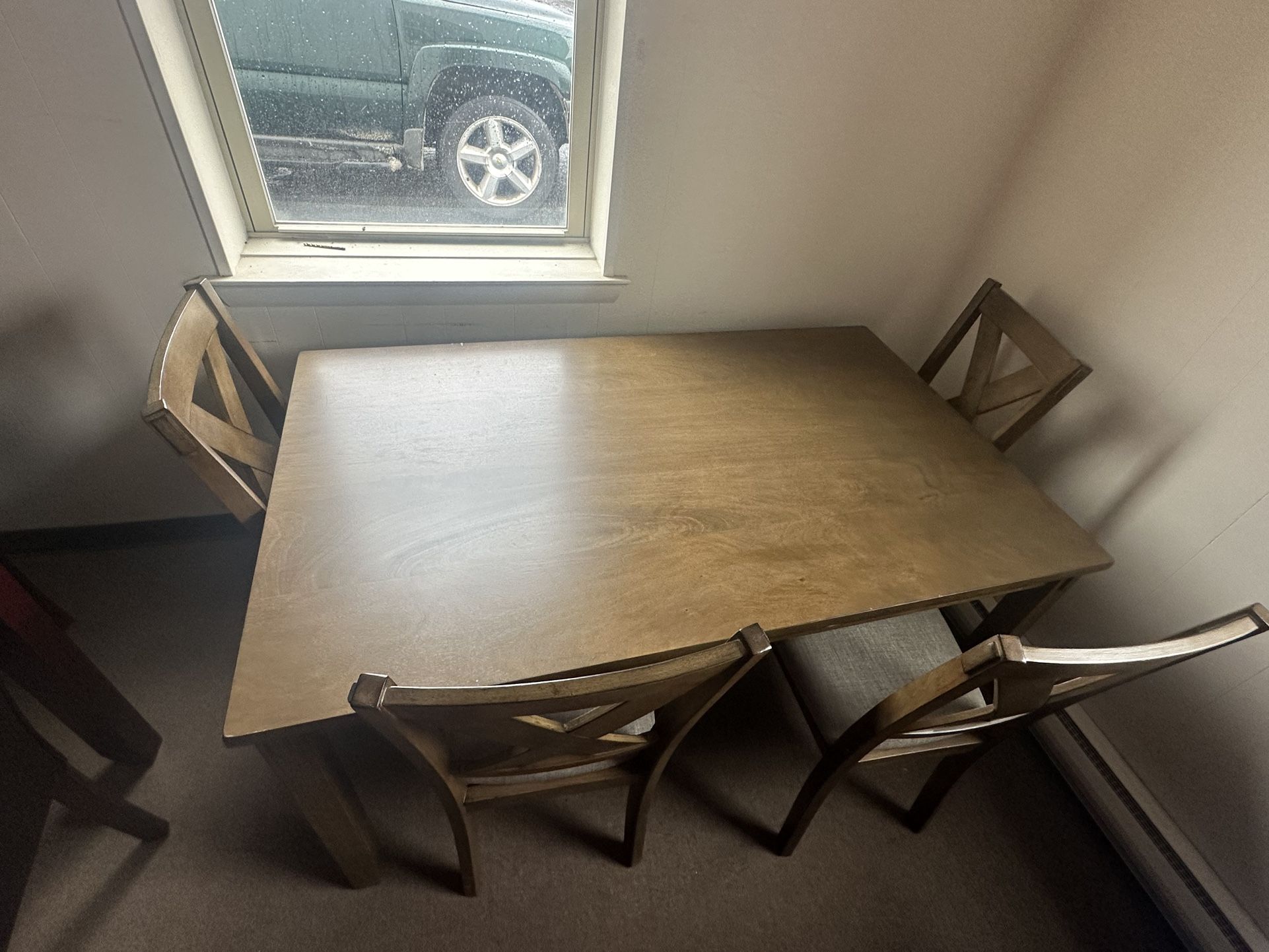 Dining Room Tables Blow Out Sale!! 