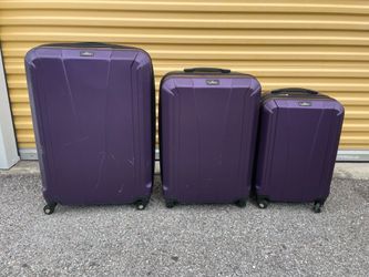 Set of 3 luggage