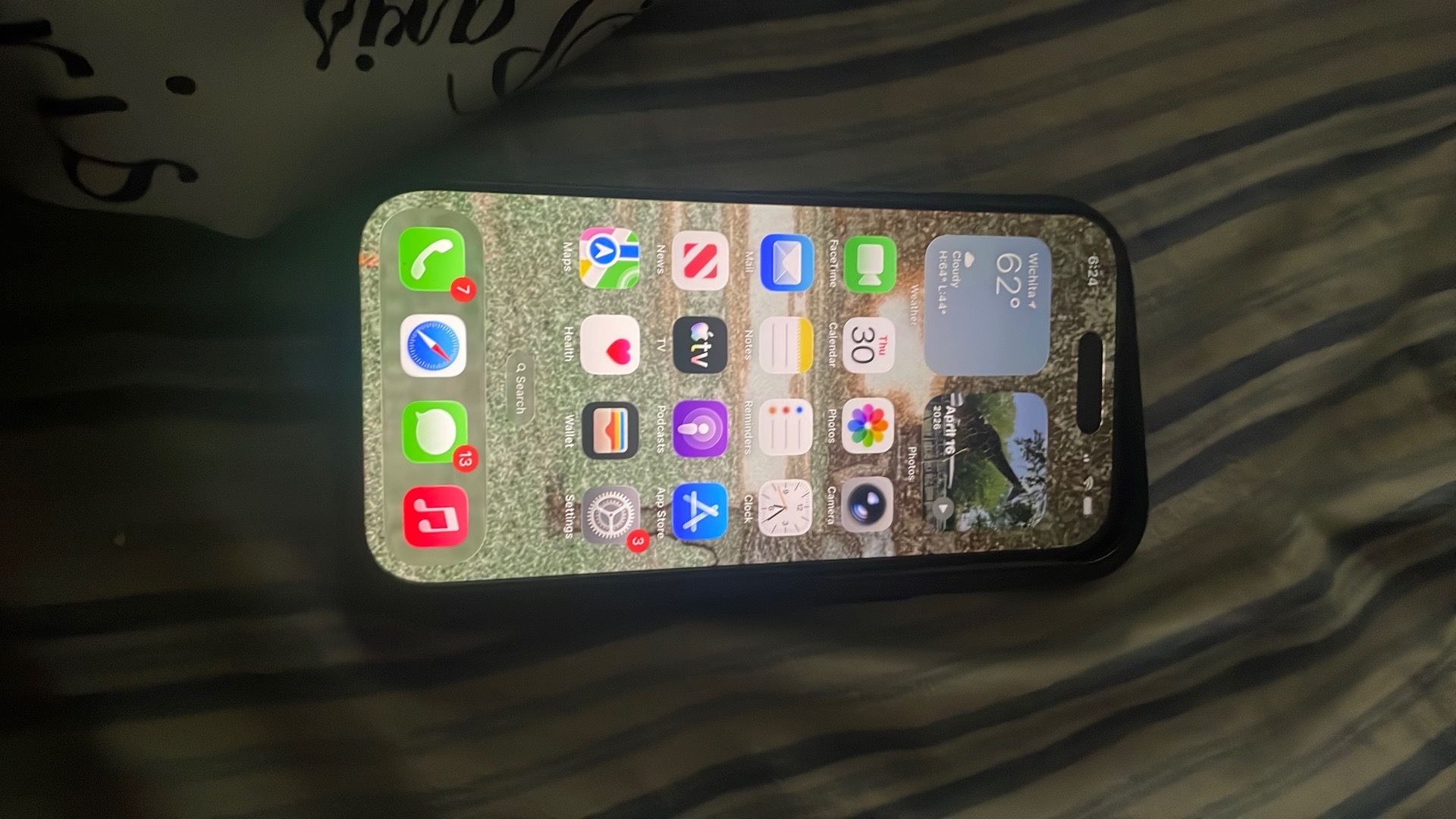 iPhone 17 Pro $750 OBO-unlocked. 512GB T-mobile carrier