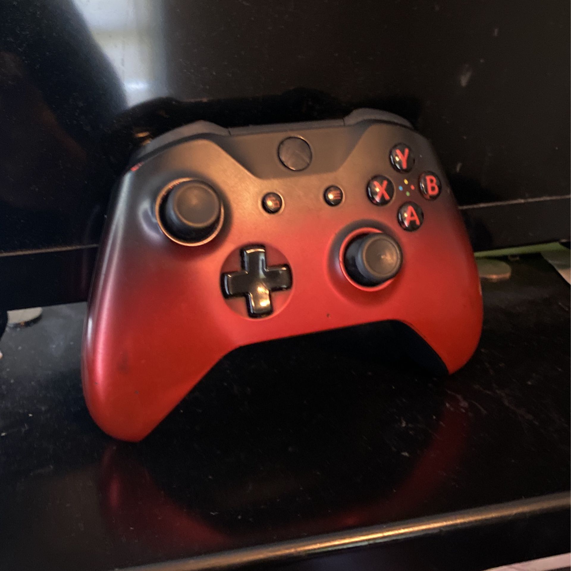 red xbox one controller 