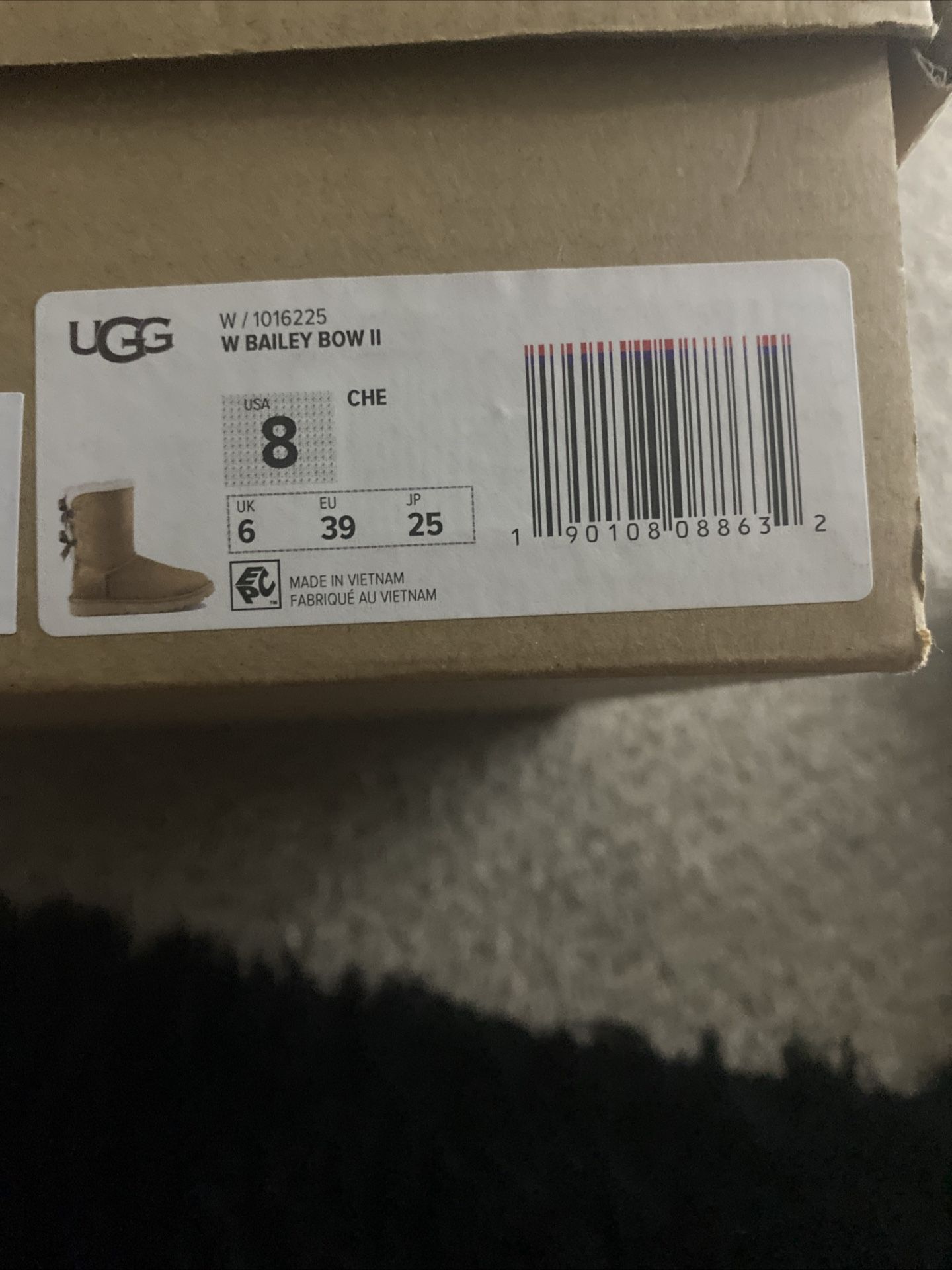 Chestnut Uggs w/ bailey bow II