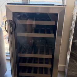 Wine Fridge for Sale – $100