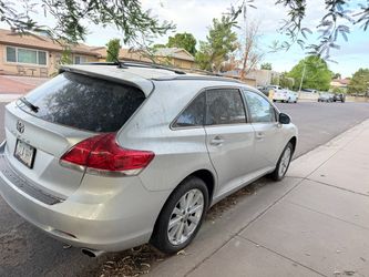 Toyota Venza SUV Wagon Silver, Clean Title