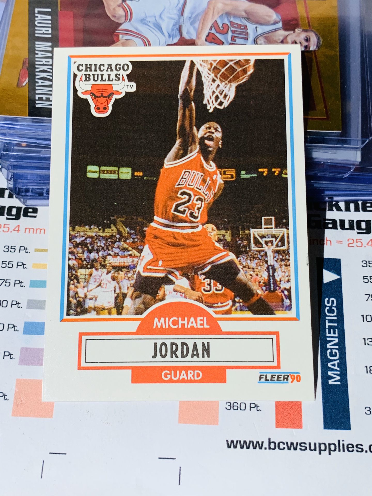 1990 Fleer Michael Jordan Card No. 26