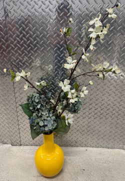 Artificial flower decor with vase