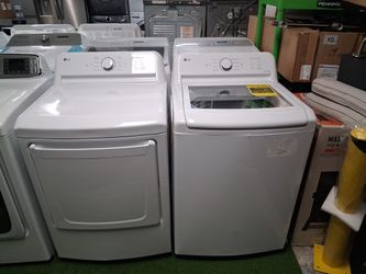 LG Washer And Dryer Set 