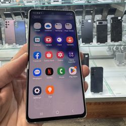 Unlocked Samsung S20 Fe - Desbloqueado 