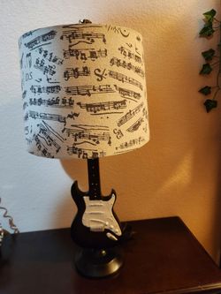 Guitar Table Lamp