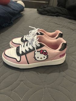 Hello kitty shoes