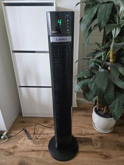 Lasko tower Fan Xtra air/ 4speed/ Almost New