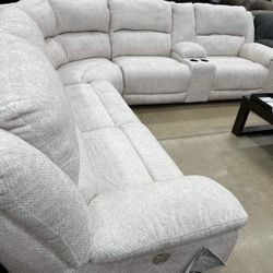 Keensburg Linen Power Reclining Sectional 