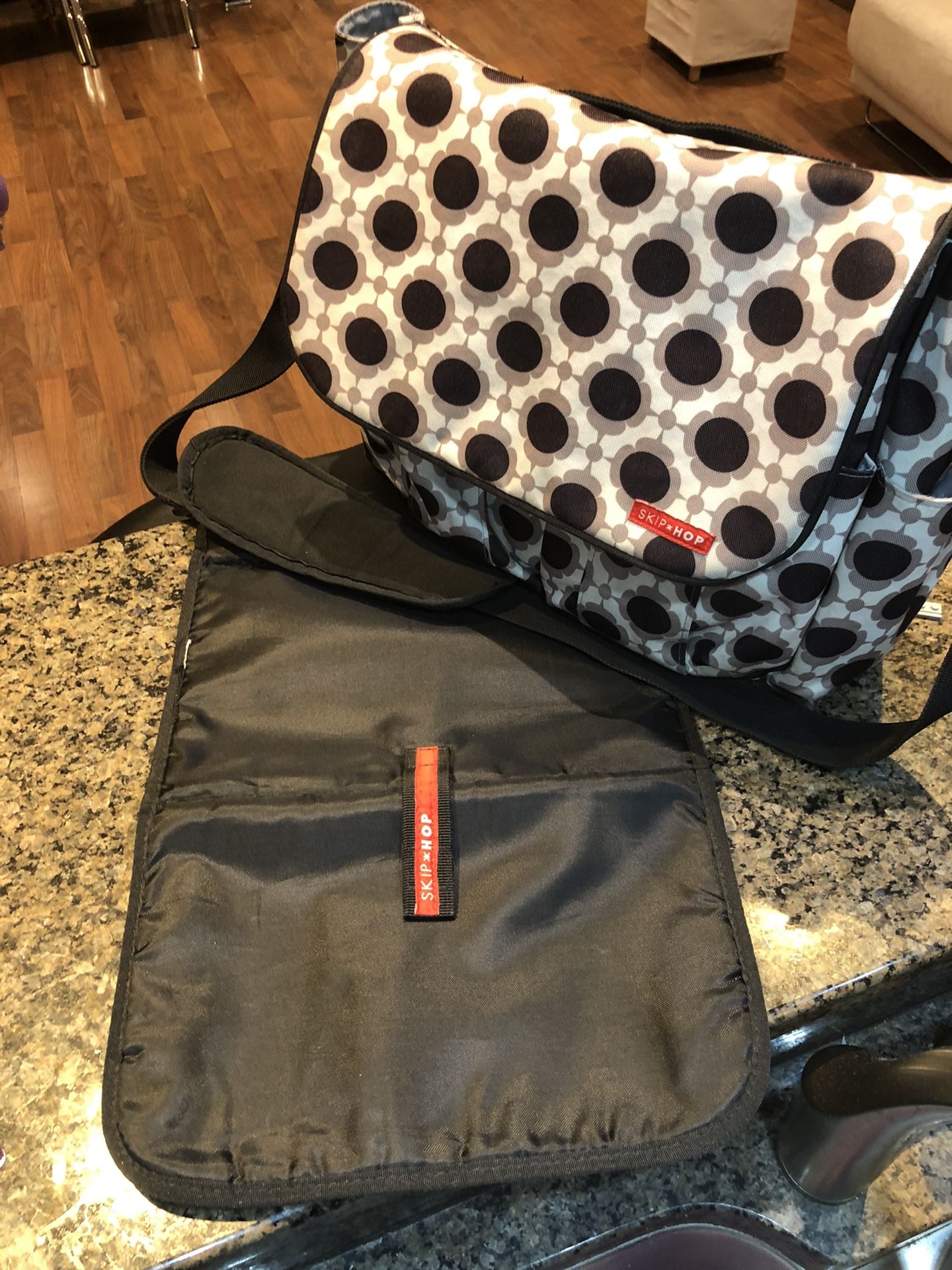 Skip hop diaper bag