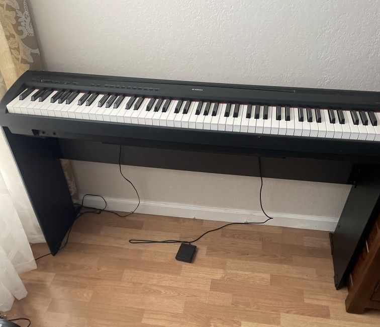 Yamaha P 85